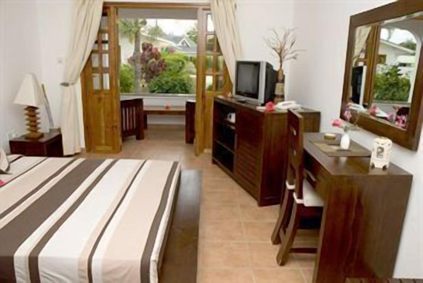 Doppia Superior | 1 camera, minibar, una cassaforte in camera, una scrivania