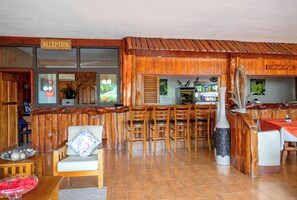 Reception - The Britannia Hotel (Praslin Island)