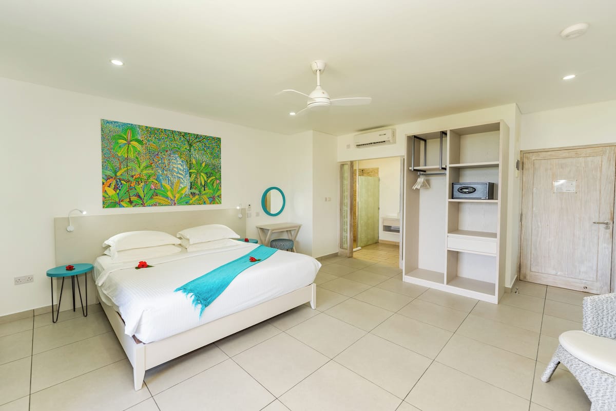 Suite, Ocean View