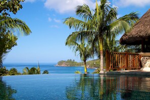 2 outdoor pools, pool umbrellas, sun loungers - Valmer Resort (Mahé Island)