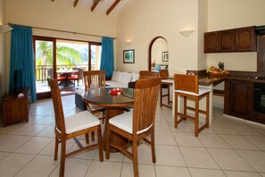 Family Villa | Minibar, in-room safe, desk, iron/ironing board - Valmer Resort (Mahé Island)