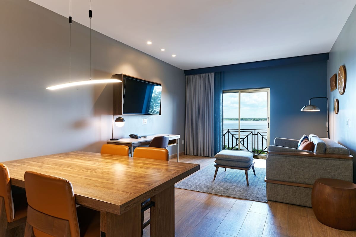 suite, 1 bedroom | 1 bedroom, in-room safe, desk, blackout curtains