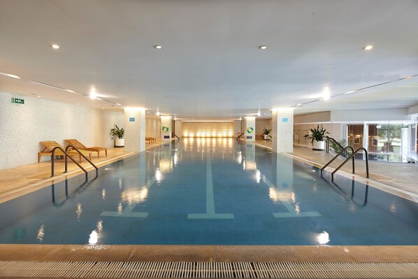 Indoor pool, outdoor pool