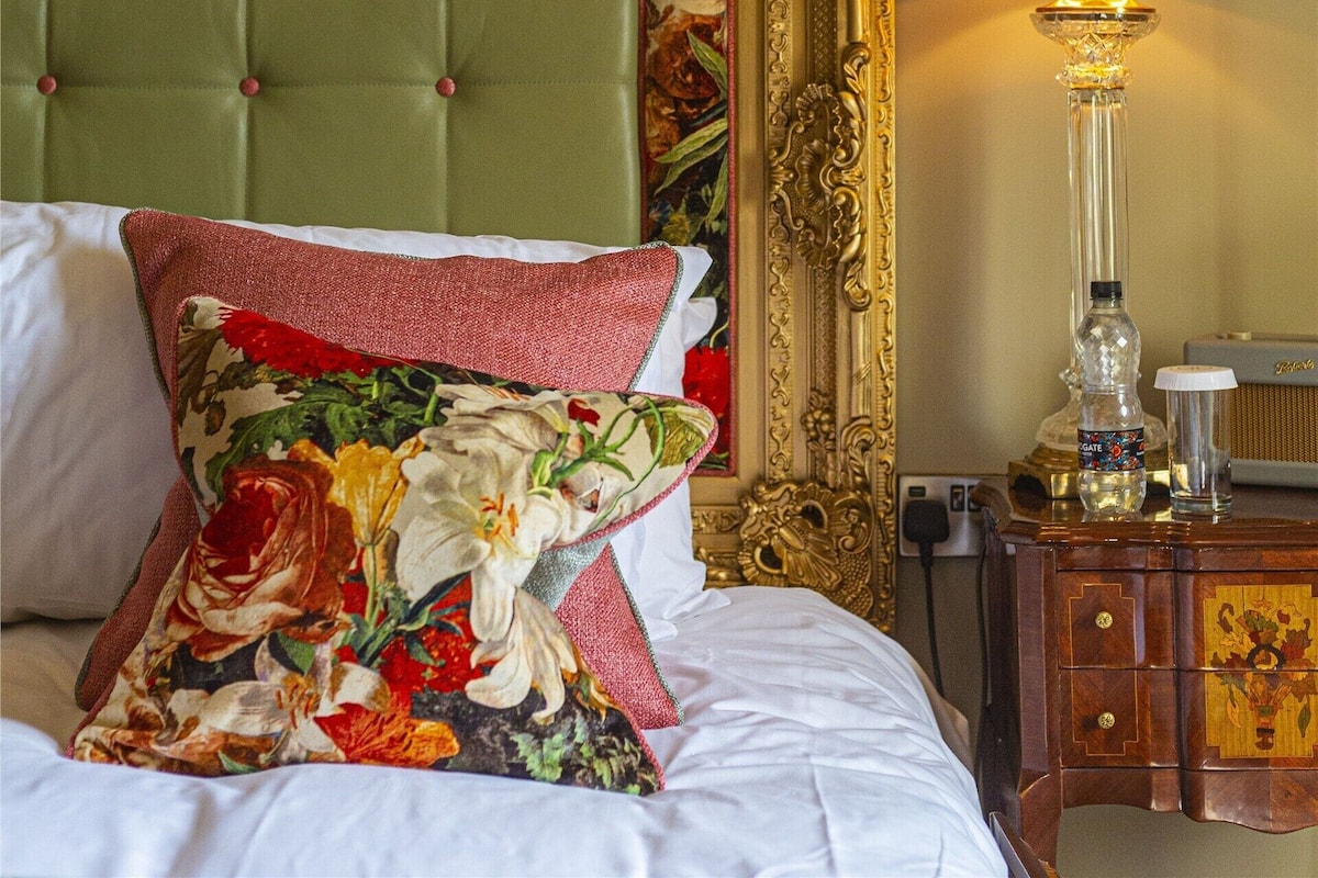 Ameublement personnalisé, bureau, rideaux occultants