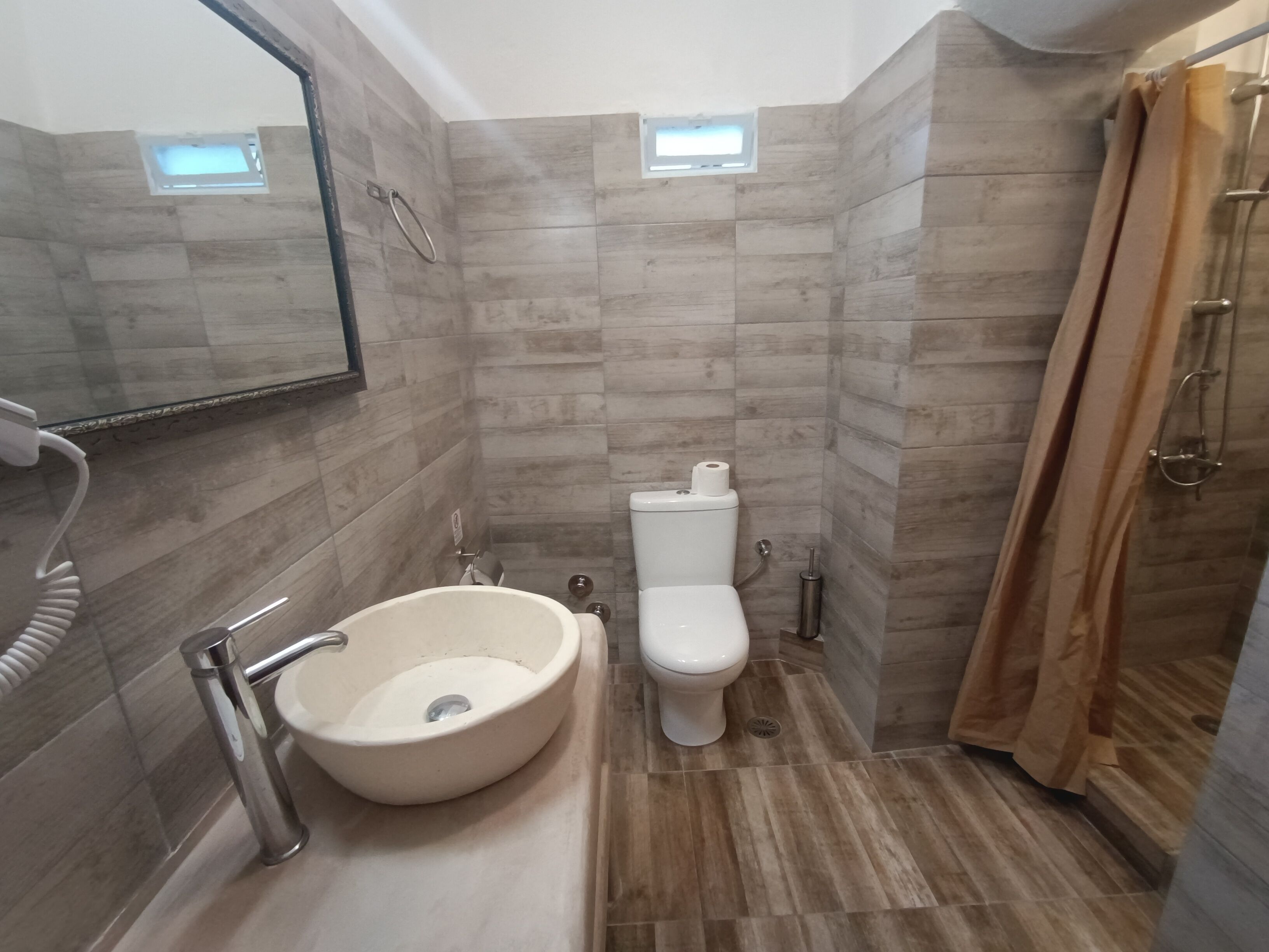 triple room | bathroom | shower, hair dryer, towels