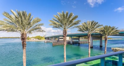 Beach Haus Bal Harbour