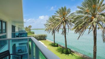 Deluxe Apartment, 2 Bedrooms, Waterfront | Terrace/patio