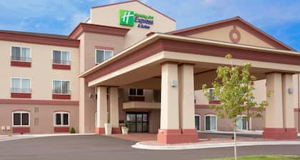 Holiday Inn Express & Suites Antigo by IHG