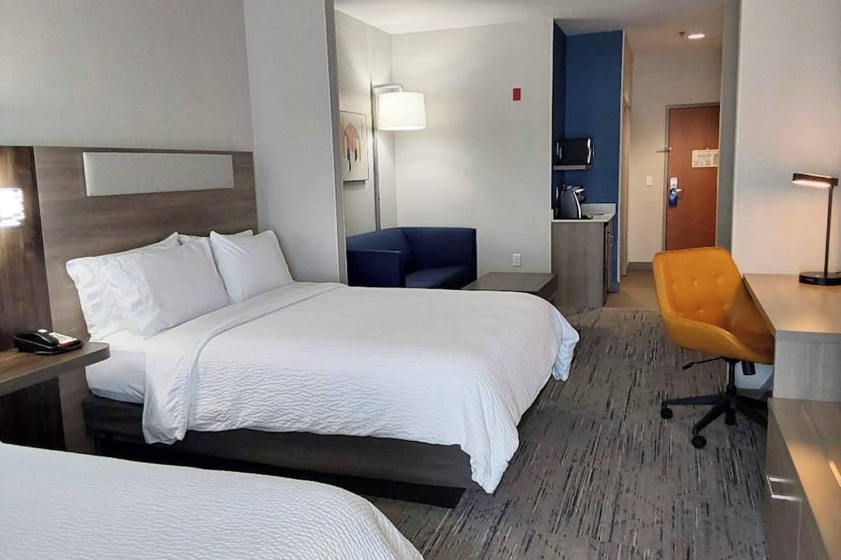 in-room safe, desk, iron/ironing board, free cots/infant beds