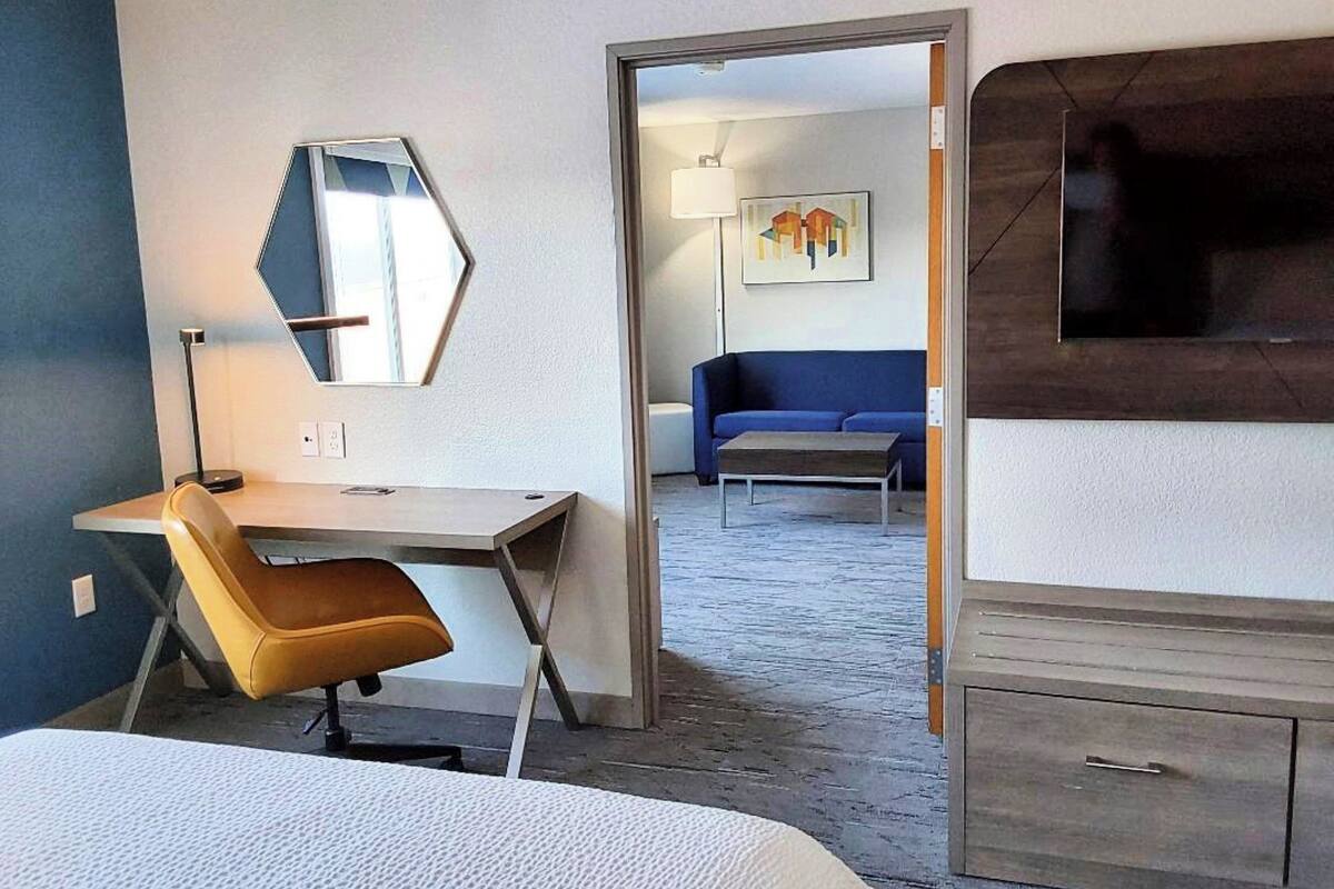 in-room safe, desk, iron/ironing board, free cots/infant beds