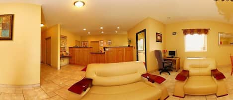 Sala de estar en el lobby
