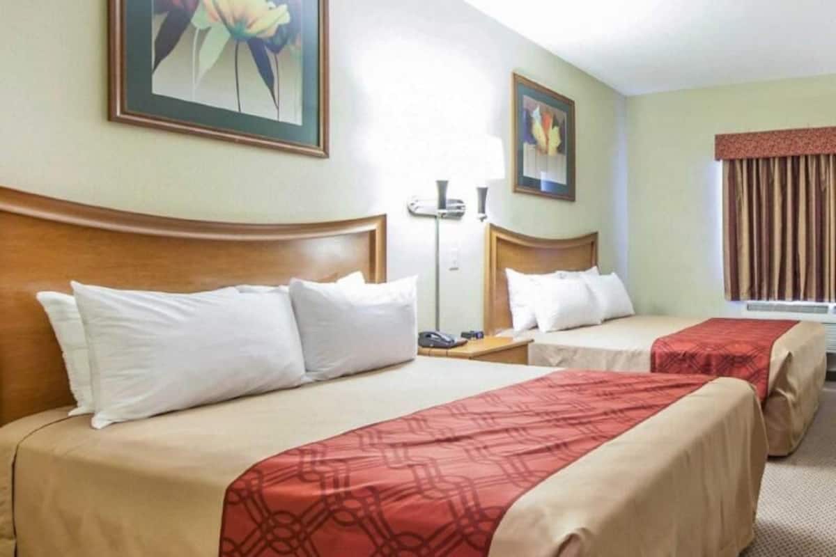 Desk, iron/ironing board, free WiFi, bed sheets