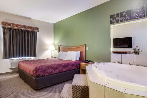 Econo Lodge Inn & Suites Rockmart