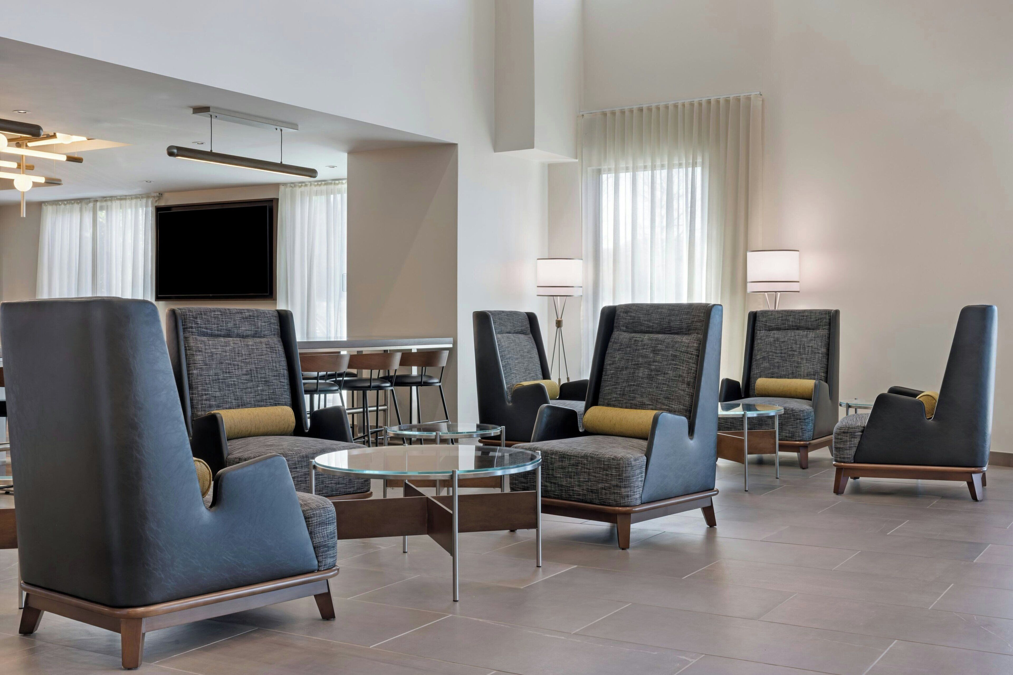 Lobby lounge