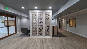 ๋ก๋น ์ข์ ๊ณต๊ฐ