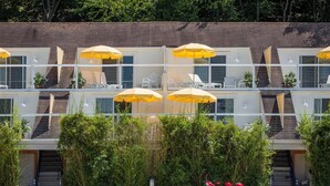 Exterior - Sunset Beach (Shelter Island Heights)