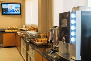 Petit déjeuner buffet compris tous les jours