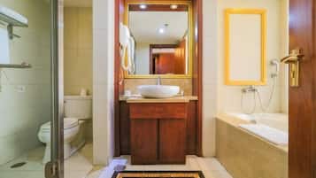 Minibar, in-room safe, alarm clocks