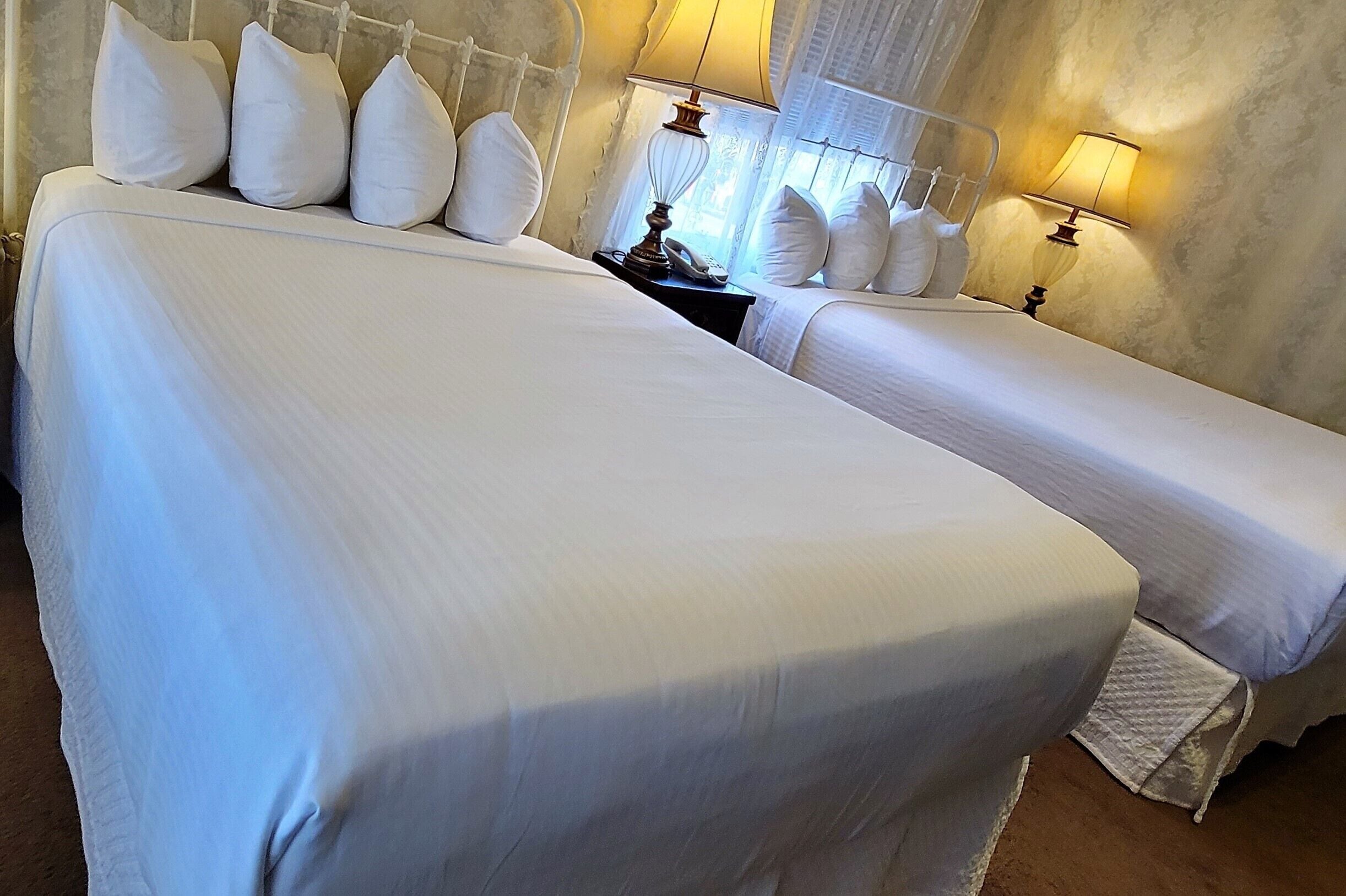 1 bedroom, egyptian cotton sheets, premium bedding, pillow-top beds