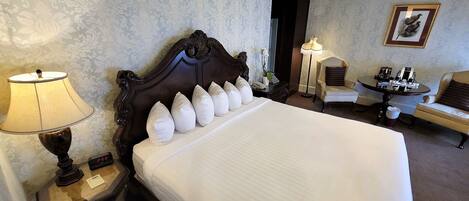1 bedroom, Egyptian cotton sheets, premium bedding, pillow-top beds