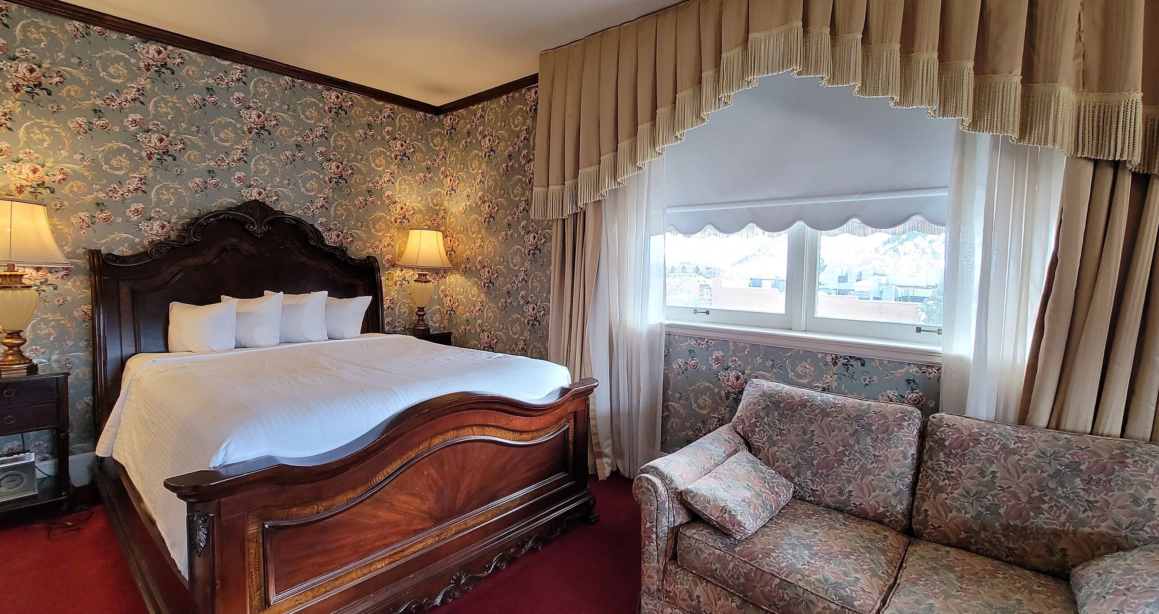 1 bedroom, egyptian cotton sheets, premium bedding, pillow-top beds