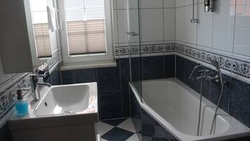 Haartrockner, Handtücher