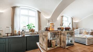 Petit déjeuner continental compris tous les jours