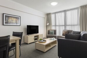 Room - Oaks Brisbane River City Suites (Brisbane)