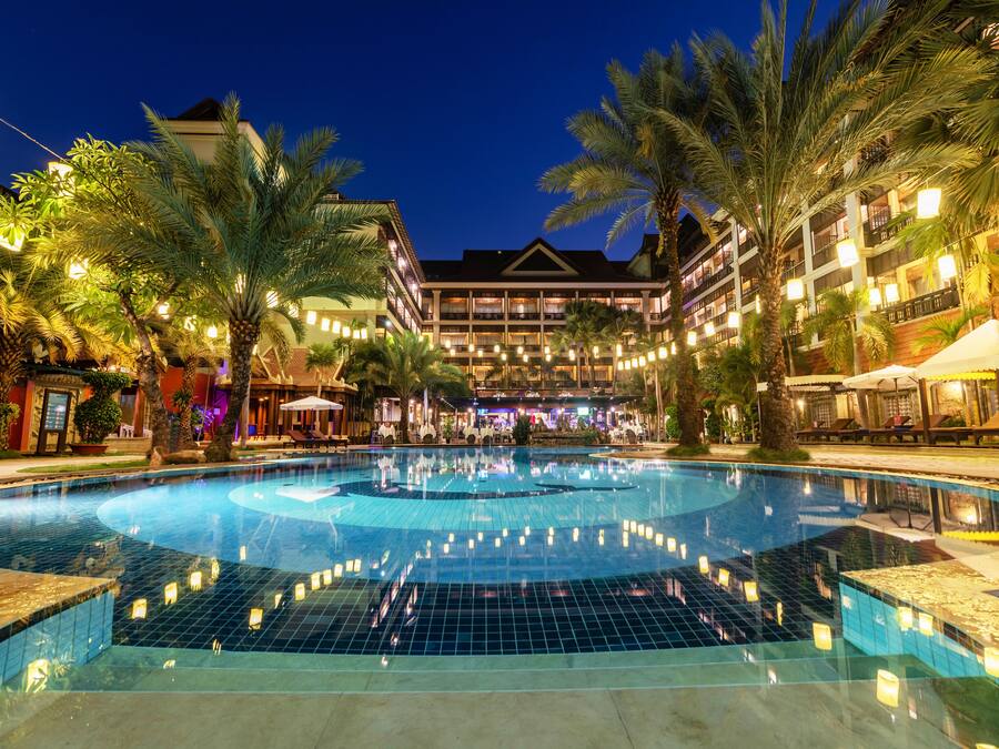 Outdoor pool, free pool cabanas, pool umbrellas