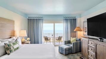 Executive Suite, Ocean View (Pool View) | Egyptian cotton sheets, premium bedding, pillow-top beds, in-room safe