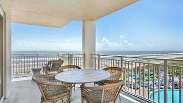 Suite, Ocean View (End Suite, Pool View) | Balcony view