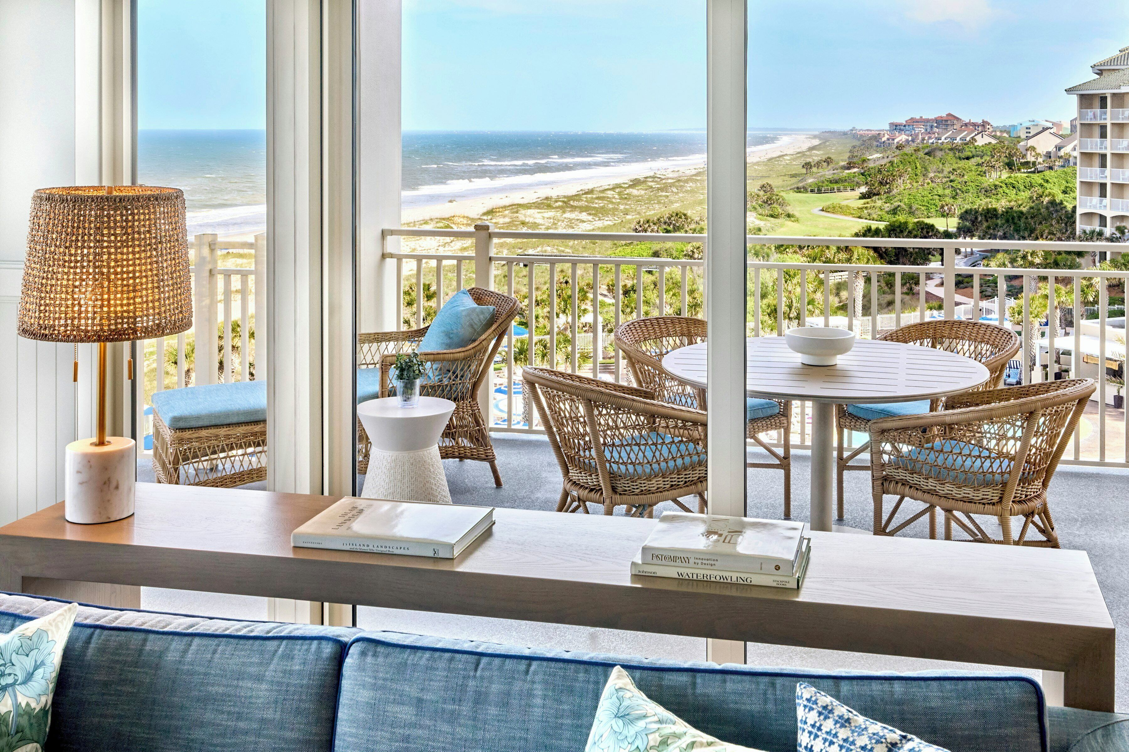 Suite, Ocean View (End Suite, Pool View) | Egyptian cotton sheets, premium bedding, pillowtop beds, in-room safe