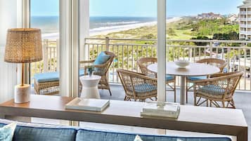 Suite, Ocean View (End Suite, Pool View) | Balcony view