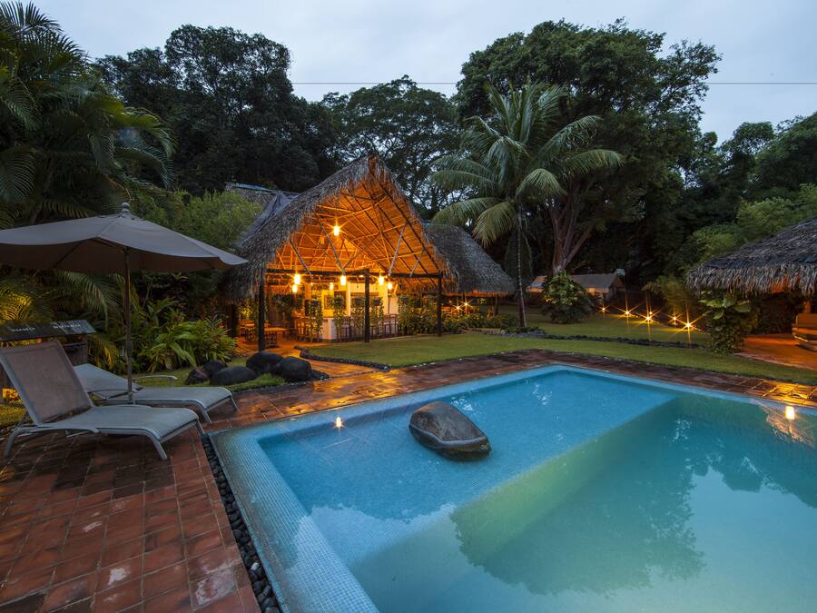 2 outdoor pools, pool umbrellas