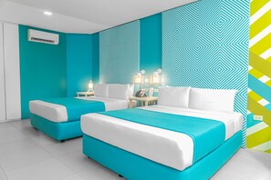 럭셔리룸 | 객실 내 금고, 책상, 노트북 작업 공간, 암막 커튼