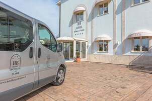 Fachada da propriedade