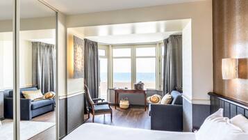 Panorama kamer, terras, uitzicht op zee | Luxe beddengoed, bedden met traagschuimmatras, gratis wifi