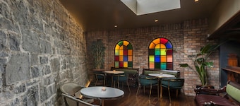 Victoria Hotel
