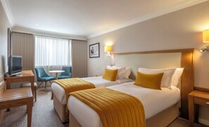 Classic Twin Room | In-room safe, desk, blackout drapes, iron/ironing board - Salthill Hotel (Galway)