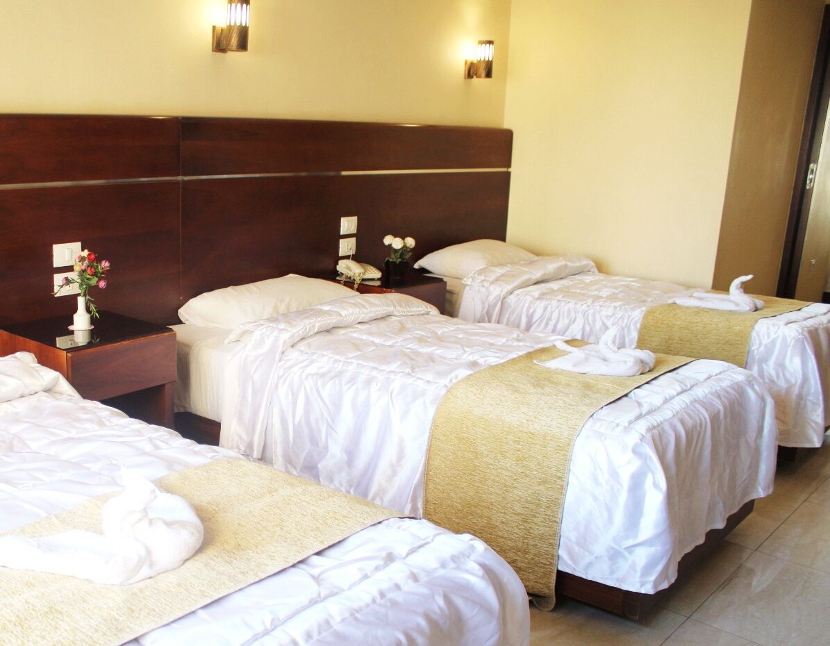 Ropa de cama de alta calidad, minibar, caja fuerte y wifi gratis