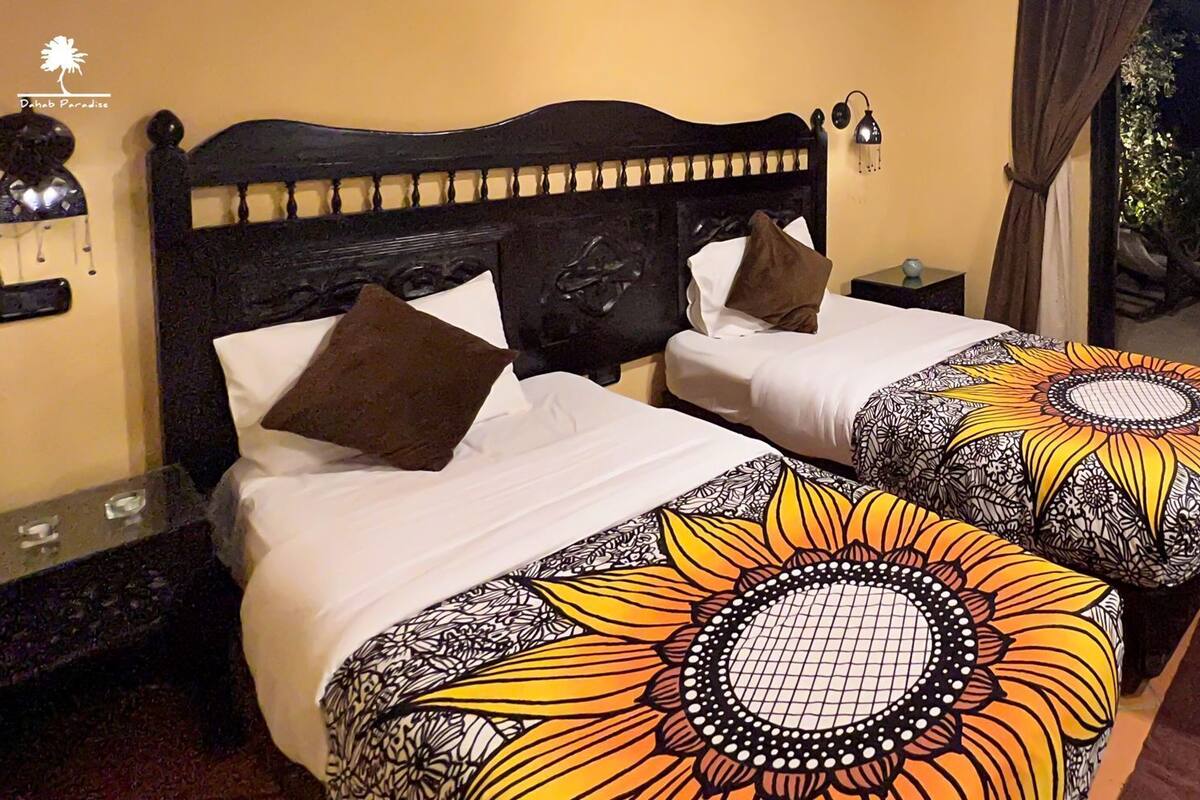 Draps en coton égyptien, minibar, coffre-fort, literie fournie