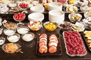 Daily buffet breakfast for a fee - Hotel Benn (Berlin)