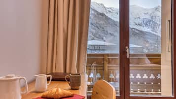 Comfort Double or Twin Room, Pool Access, Mountain View | In-room safe, iron/ironing board, free WiFi, bed sheets
