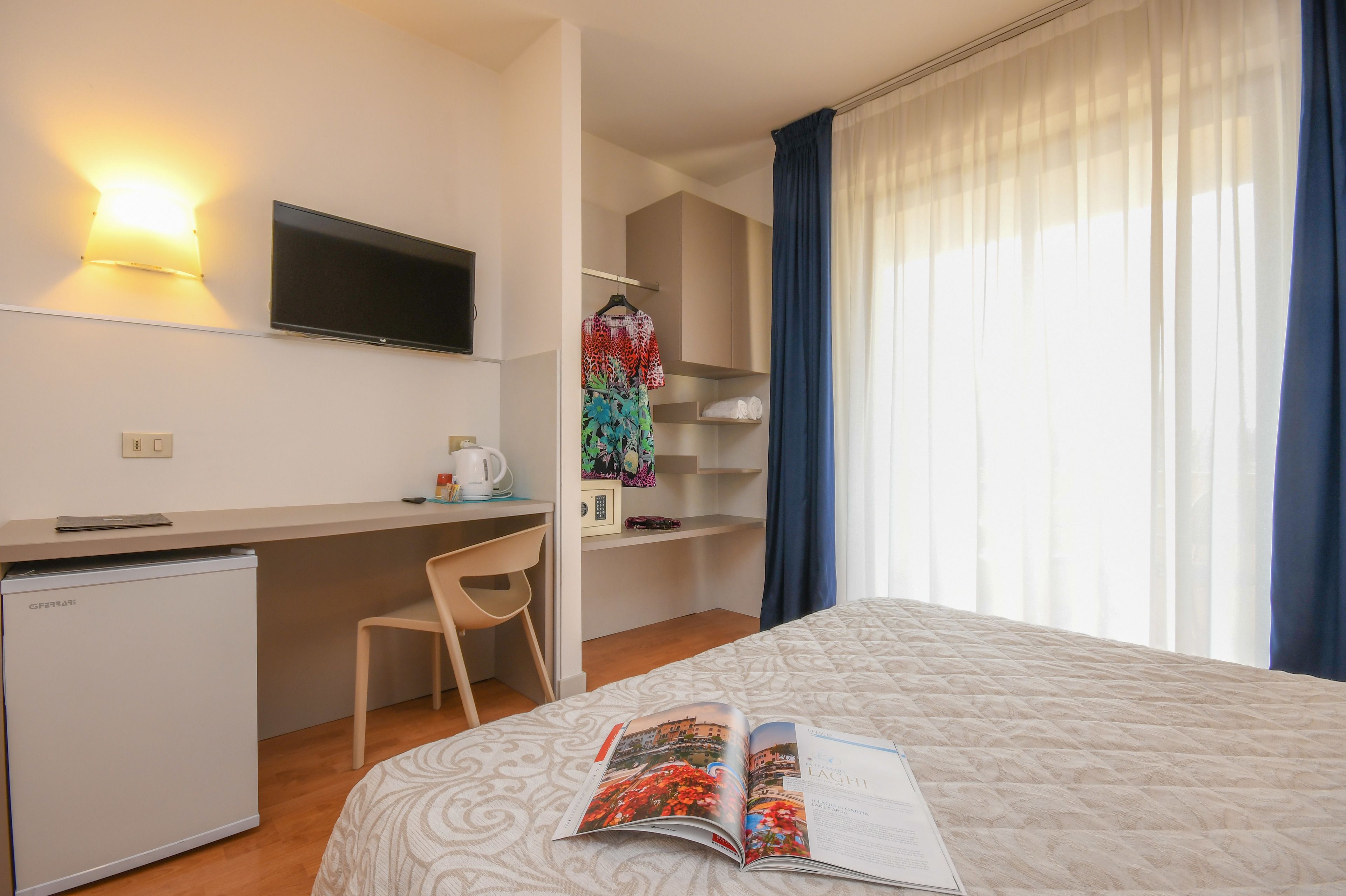 triple room | down duvets, in-room safe, desk, blackout curtains