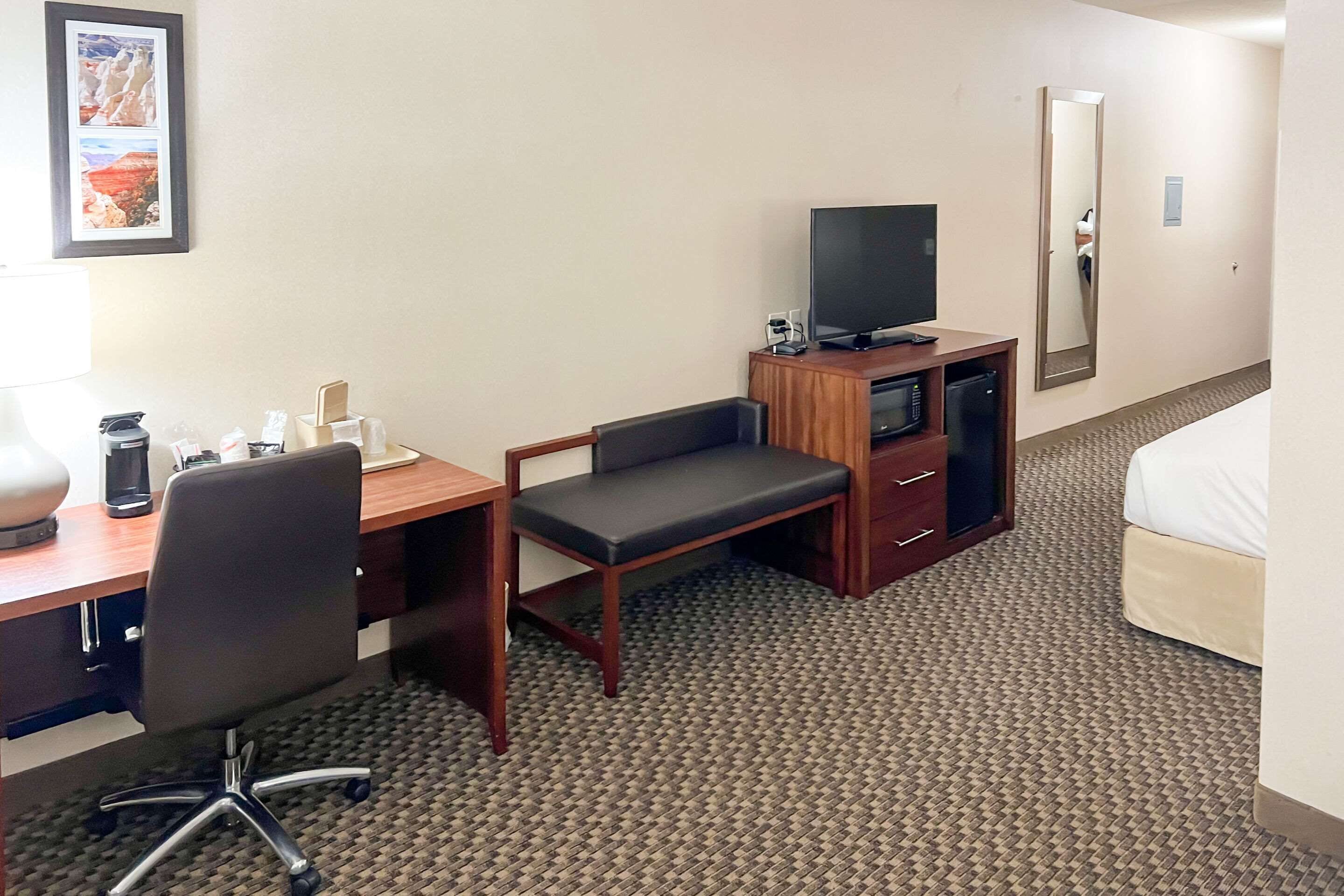 pillow-top beds, desk, iron/ironing board, free cots/infant beds