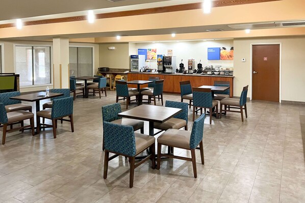 Free daily buffet breakfast - Comfort Inn & Suites Thatcher - Safford (Thatcher)