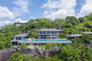 Villa (7 Bedrooms Residence) | Premium bedding, minibar, in-room safe, desk - Four Seasons Resort Seychelles (Mahé Island)