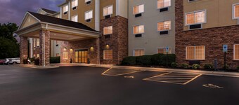 Comfort Suites Grayslake near Libertyville North