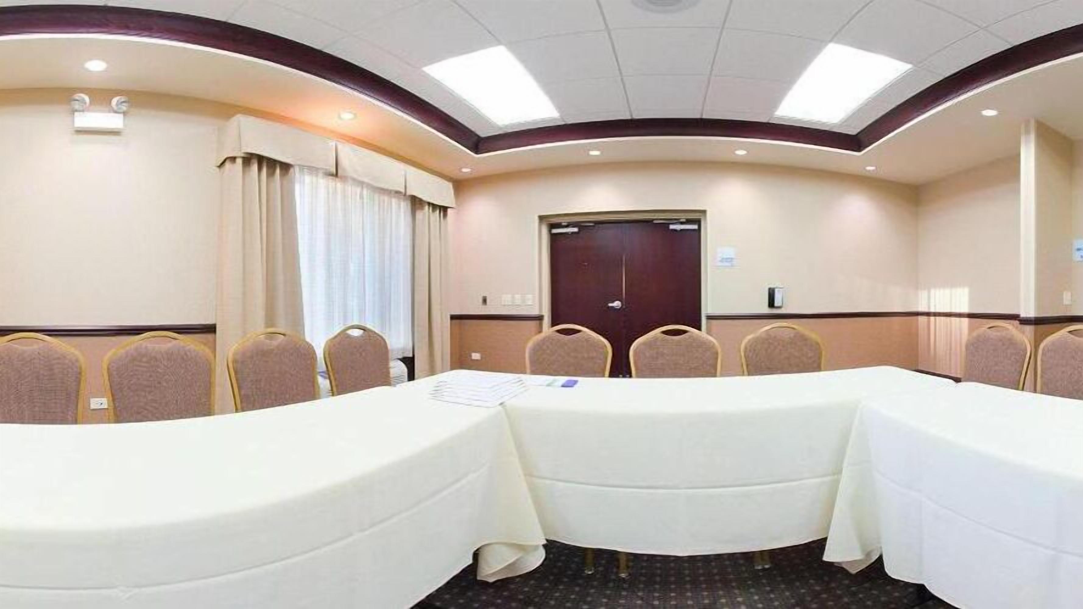 Foto - Holiday Inn Express & Suites Chicago West-O'Hare Arpt Area by IHG