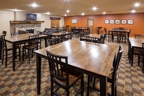 Free daily buffet breakfast